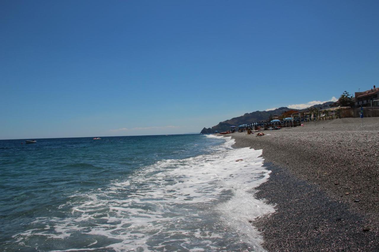B&B La Sirena Santa Teresa Di Riva Εξωτερικό φωτογραφία