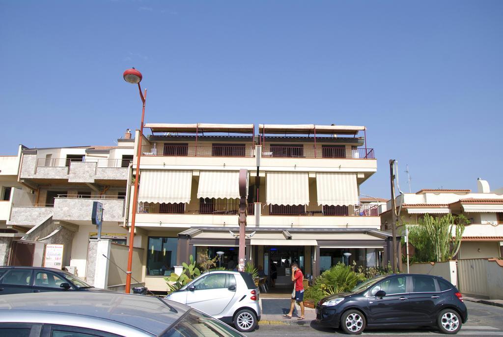 B&B La Sirena Santa Teresa Di Riva Εξωτερικό φωτογραφία