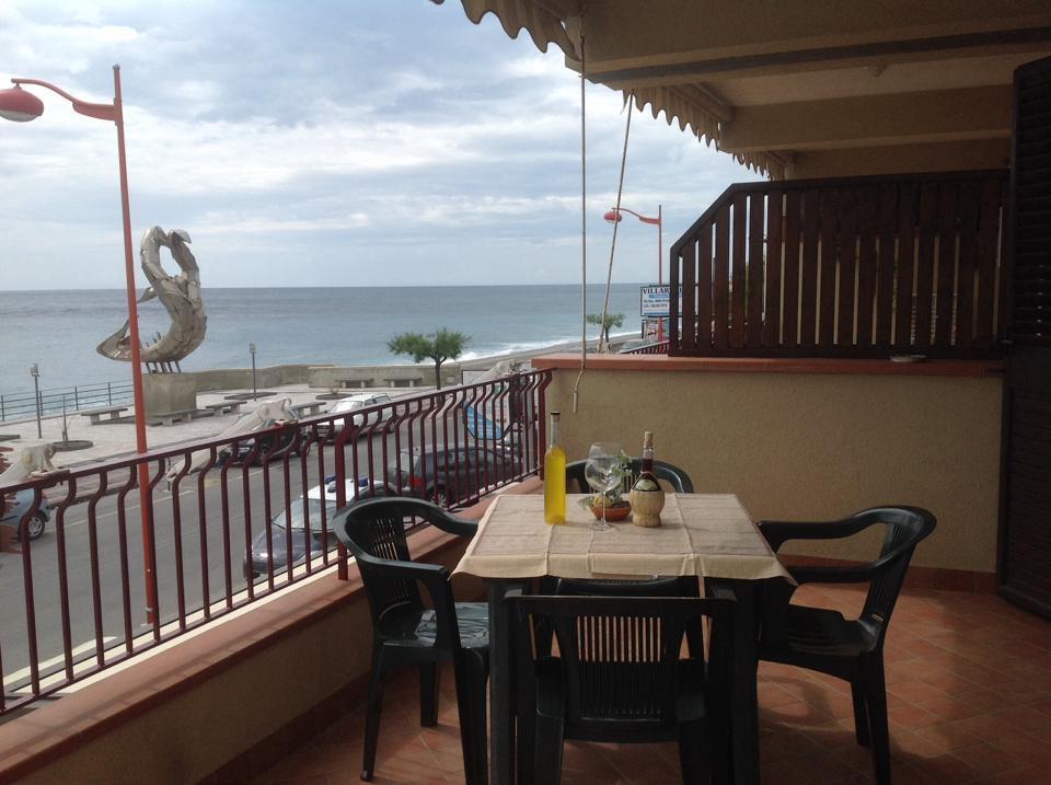 B&B La Sirena Santa Teresa Di Riva Εξωτερικό φωτογραφία