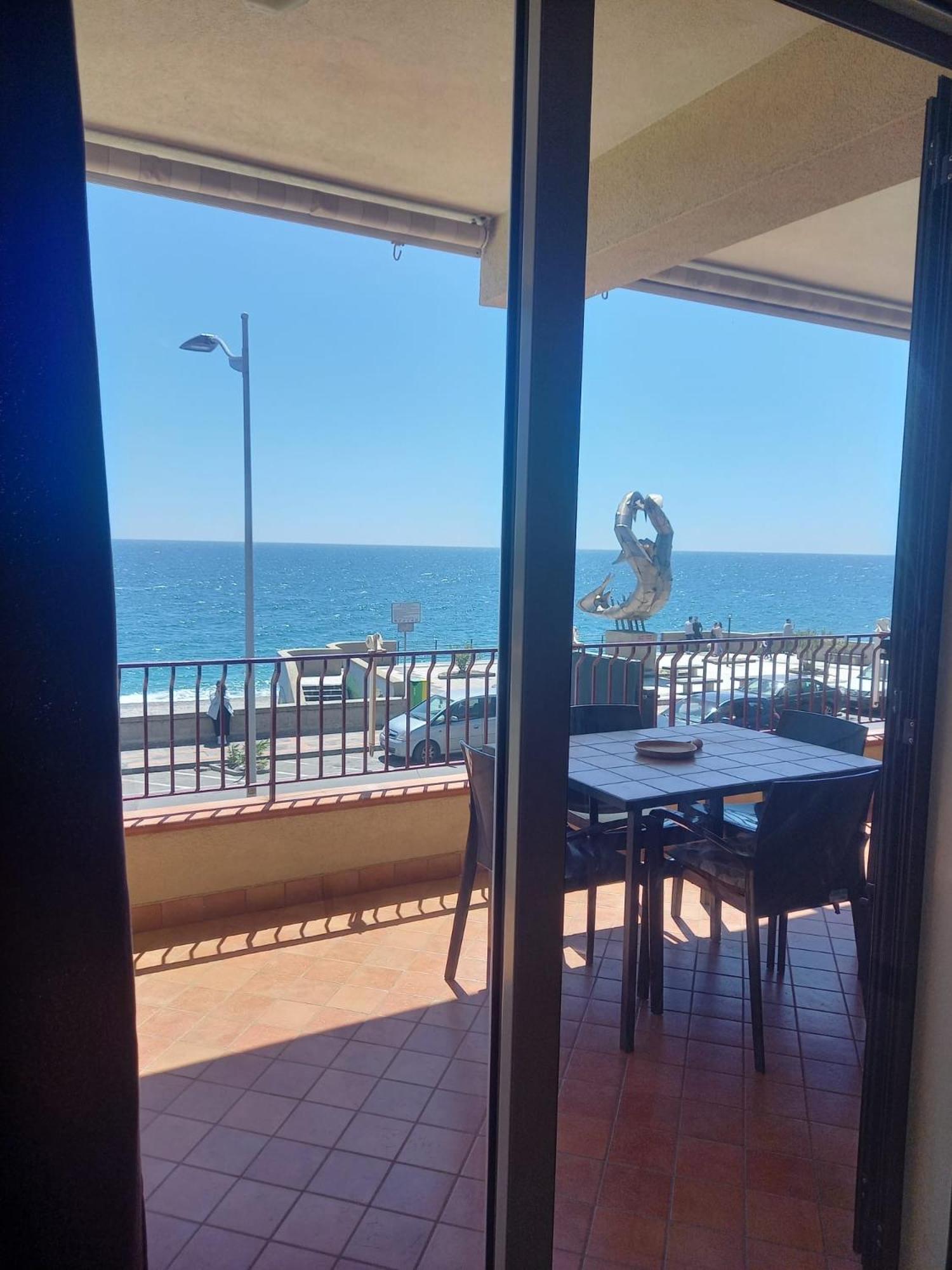 B&B La Sirena Santa Teresa Di Riva Εξωτερικό φωτογραφία