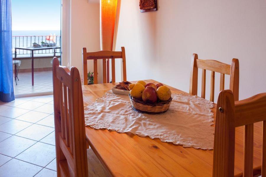 B&B La Sirena Santa Teresa Di Riva Εξωτερικό φωτογραφία
