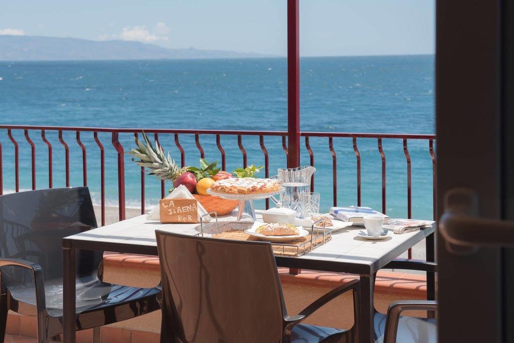 B&B La Sirena Santa Teresa Di Riva Εξωτερικό φωτογραφία