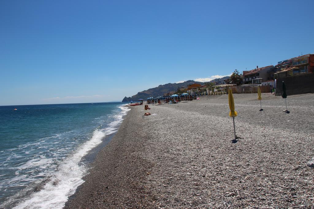 B&B La Sirena Santa Teresa Di Riva Εξωτερικό φωτογραφία